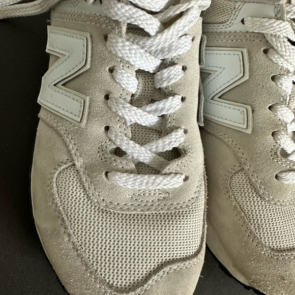 New Balance 574 Core Sneakers in Nimbus Cloud with NB white Women size 8 - Picture 11 of 15